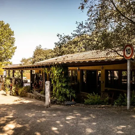 Tente Climatisée - 4 Pers. - Api-1-52-2222 *